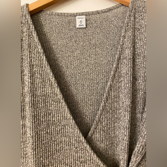 Old Navy wrap dress - Picture 3 of 6